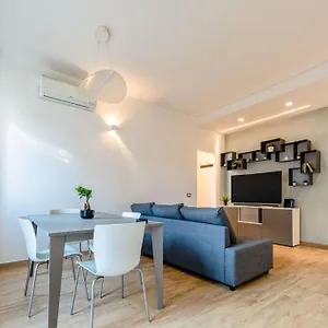 Appartamento Apt. Linate - Duomo A 10 Minuti, Milano